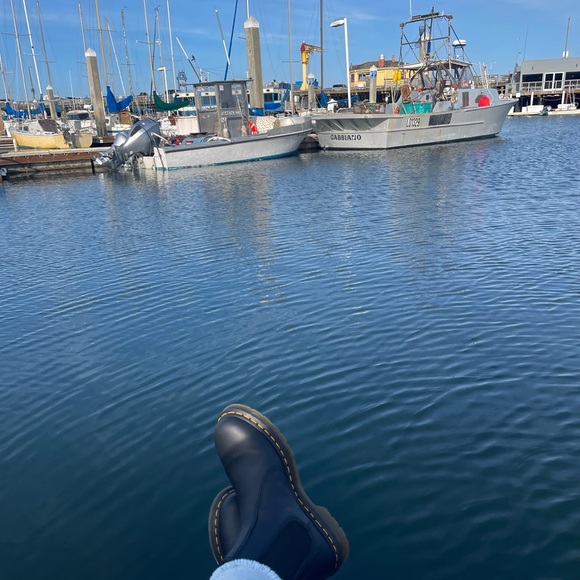 Meet your Posher, Sarah - Picture 1 of 1